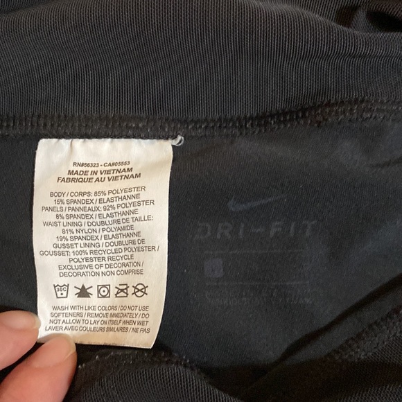 Nike dry fit crop black leggings - Picture 4 of 5
